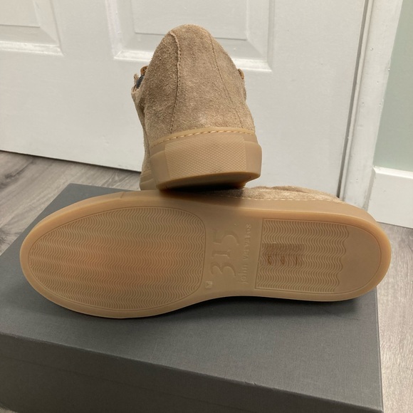 John varvatos Collection REED LOW TOP SNEAKER
Size 8 or 41 EU - Picture 8 of 9